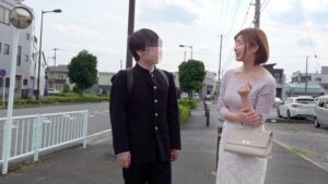仲良し人妻ペアが年下男性を誘う、勝敗を競うマジックミラー号企画