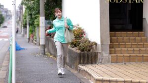 約30年の孤独を抱えたゴミ屋敷の男と、見かねて性サポートに乗り出す母性のお姉さん