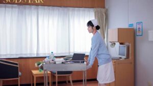 ケガで入院中の僕だけの白衣の天使。寝ているだけで360度くねる腰が跨ってくる完全主観ナース